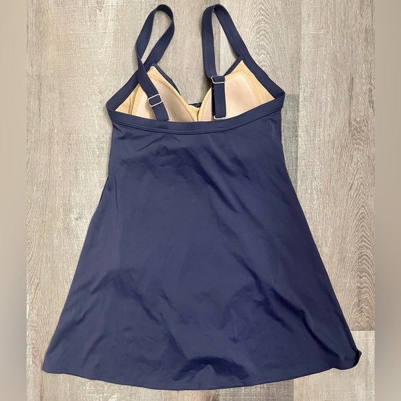 L.L.Bean Swimdress Swimsuit - Picture 4 of 8